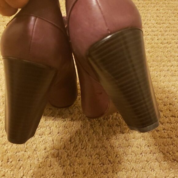 Saks fifth avenue booties 8.5 - Picture 6 of 8